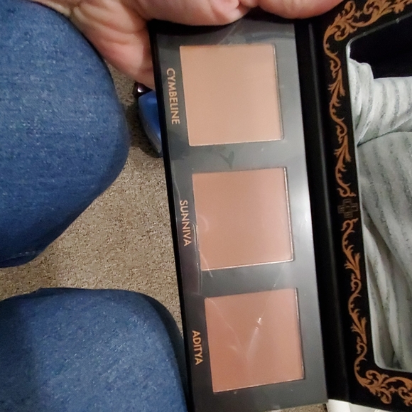 Bronzer pallet - Picture 2 of 2